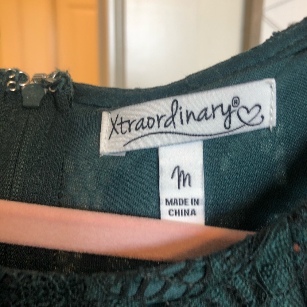 EMERALD GREEN DRESS!!!✨✨ - Picture 2 of 3